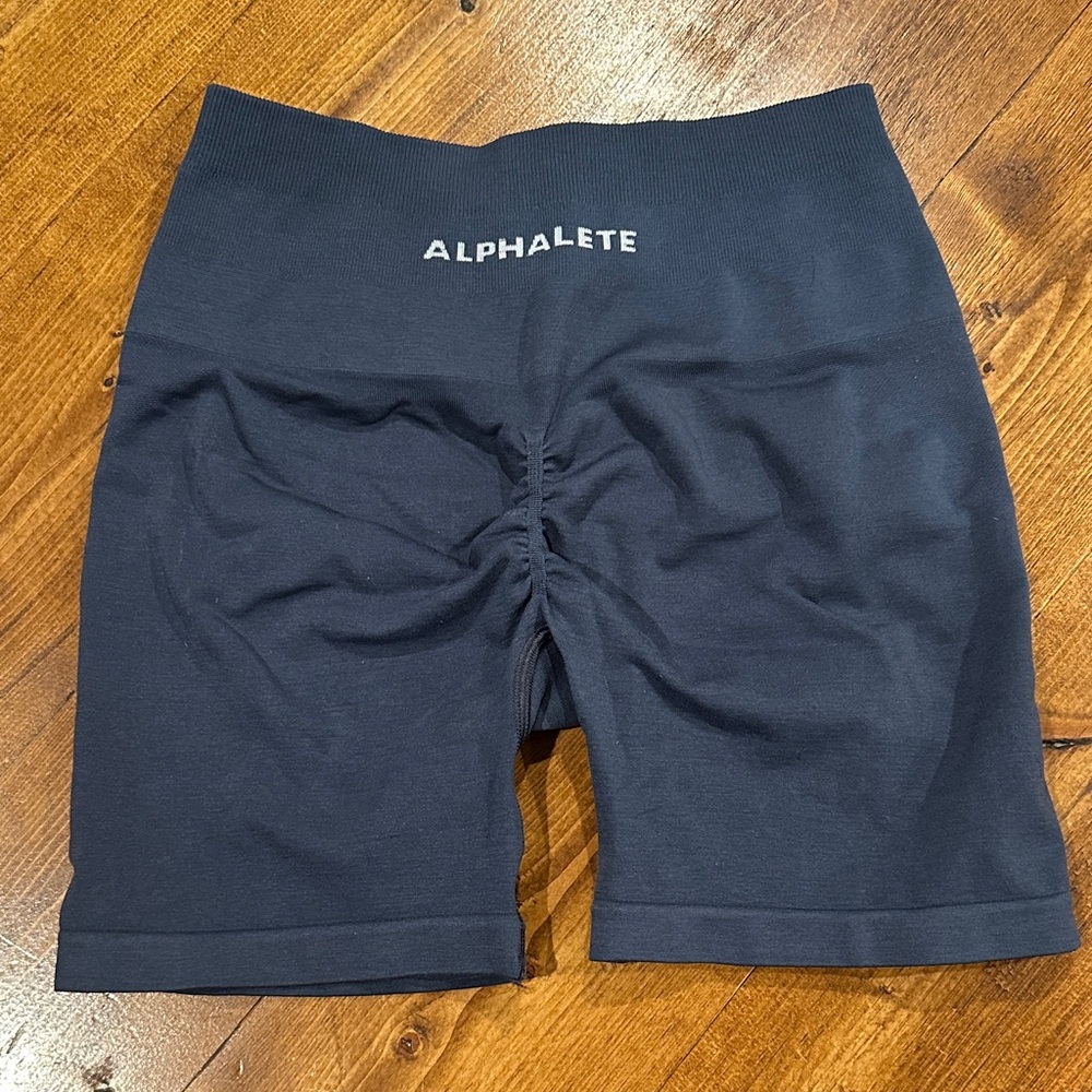 Alphalete Amplify Shorts Whale Blue